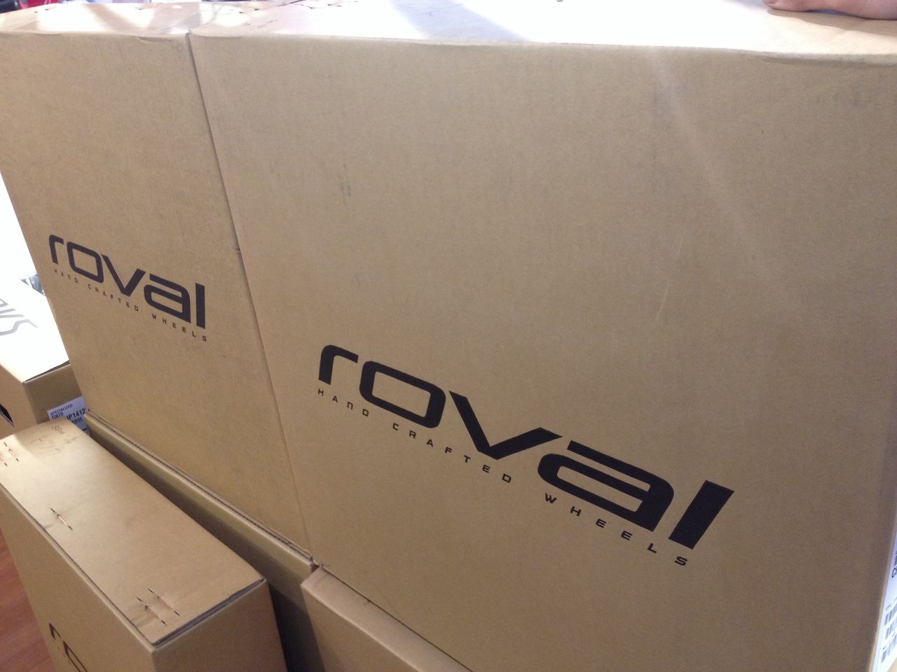ハイスペックなカーボンホイール入荷しました。Roval Rapide CLX 40