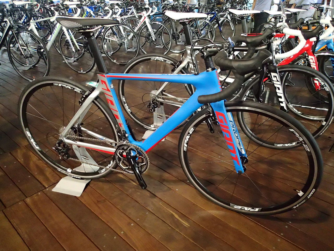 tri bars for giant propel