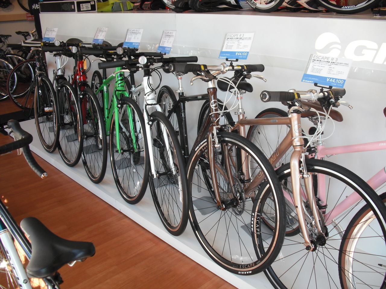 入荷情報 2011/10/16 GIANT FCRシリーズ : SBC 新着情報