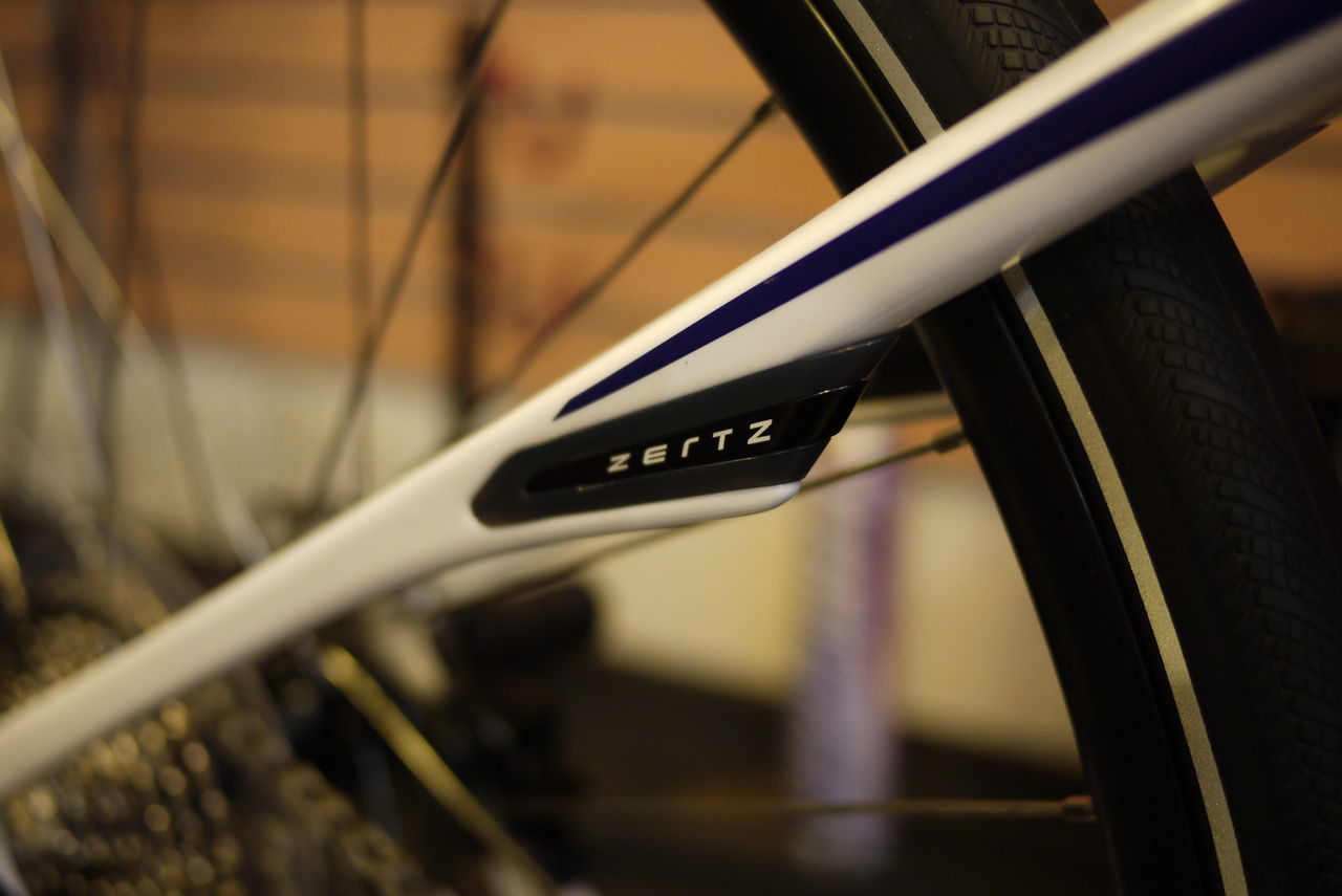 お客様の自転車をご紹介！SPECIALIZED VITA ELITE CARBON DISC EQ