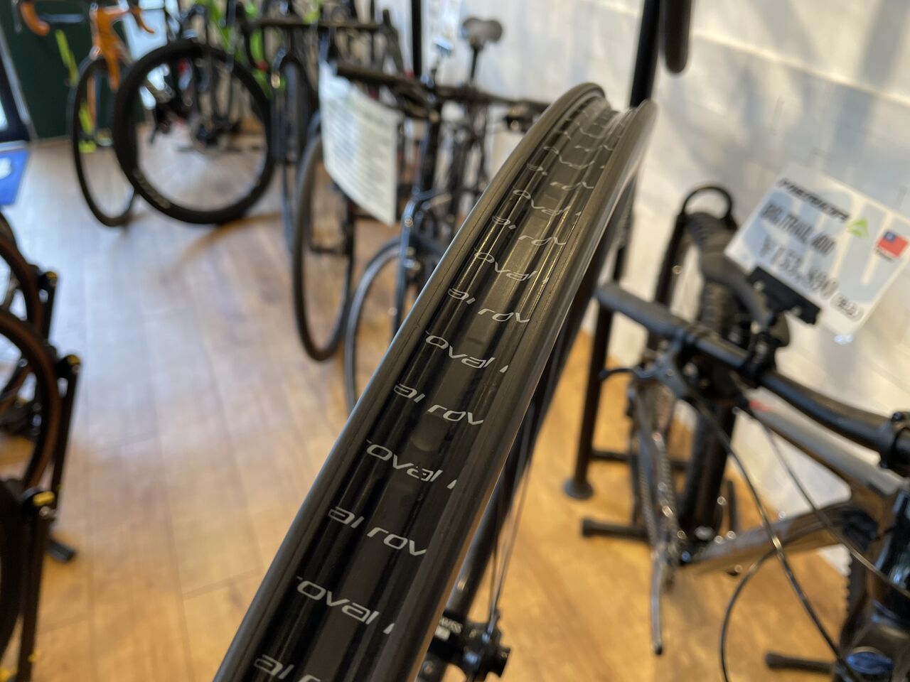 ロードバイク】1セット限り!通常販売されていない「ROVAL ロードバイク】1セット限り!通常販売されていない「ROVAL