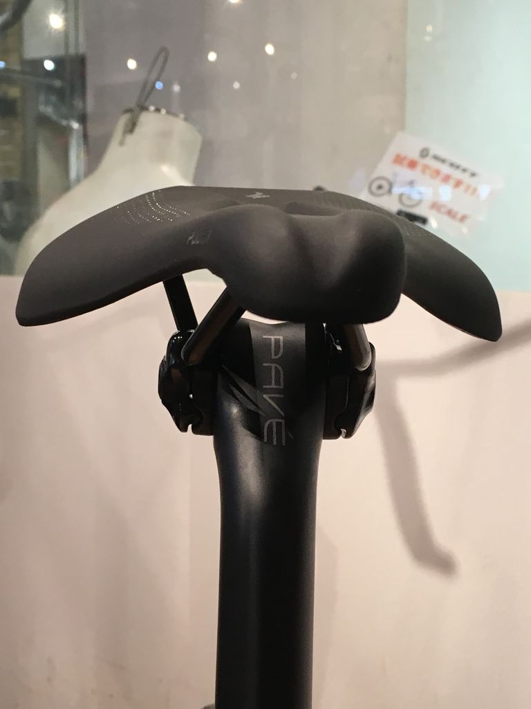 specialized roubix 純正シートポスト SMOOTHER IS FASTER – 全く新しい「ROUBAIX」登場です | 風魔