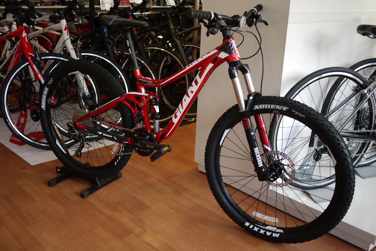 お客様の自転車をご紹介 GIANT TRANCE 27.5 3 : SBC 新着情報
