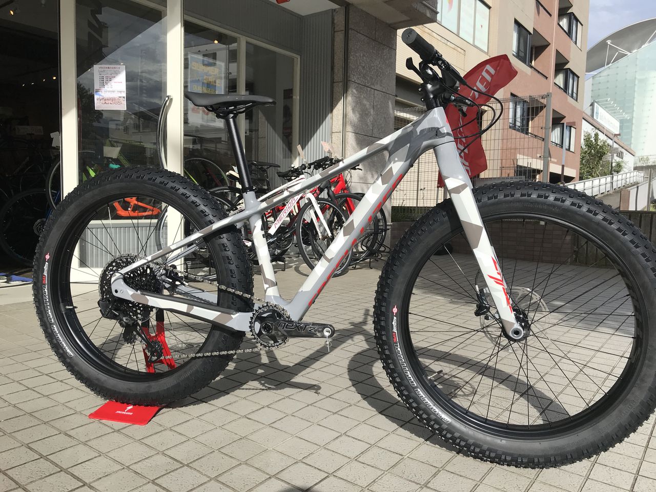 FATBIKE】SPECIALIZEDから2019年モデル「FATBOY COMP CARBON」が入荷