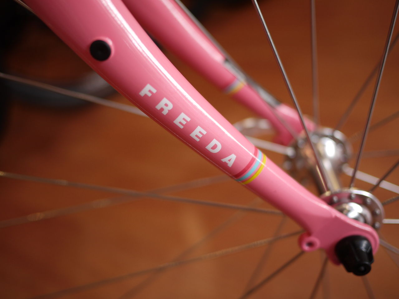 ジャイアントの人気クロスバイク LIV FREEDAが入荷しました : SBC 新着情報