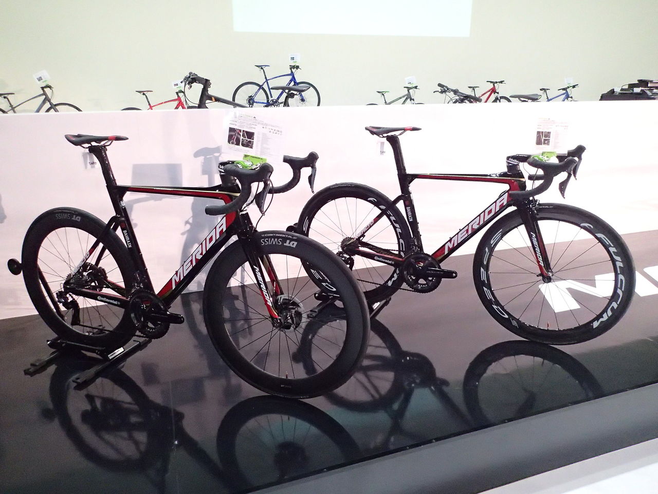 MERIDA Bikes 2019 カタログ サイン入り MERIDA2019年モデル展示会に行って参りました。 : SBC 新着情報
