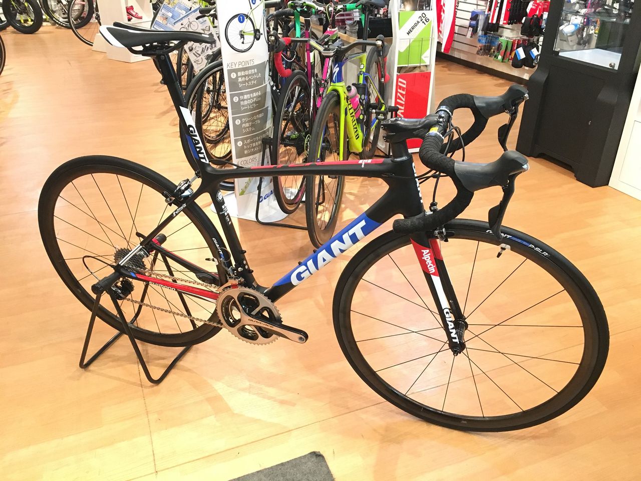 GIANT TCR ADVANCED PRO TEMEフレームセット 新年一発!入荷情報 GIANT TCR ADVANCED PRO TEMEフレームセット 新年一発!入荷情報