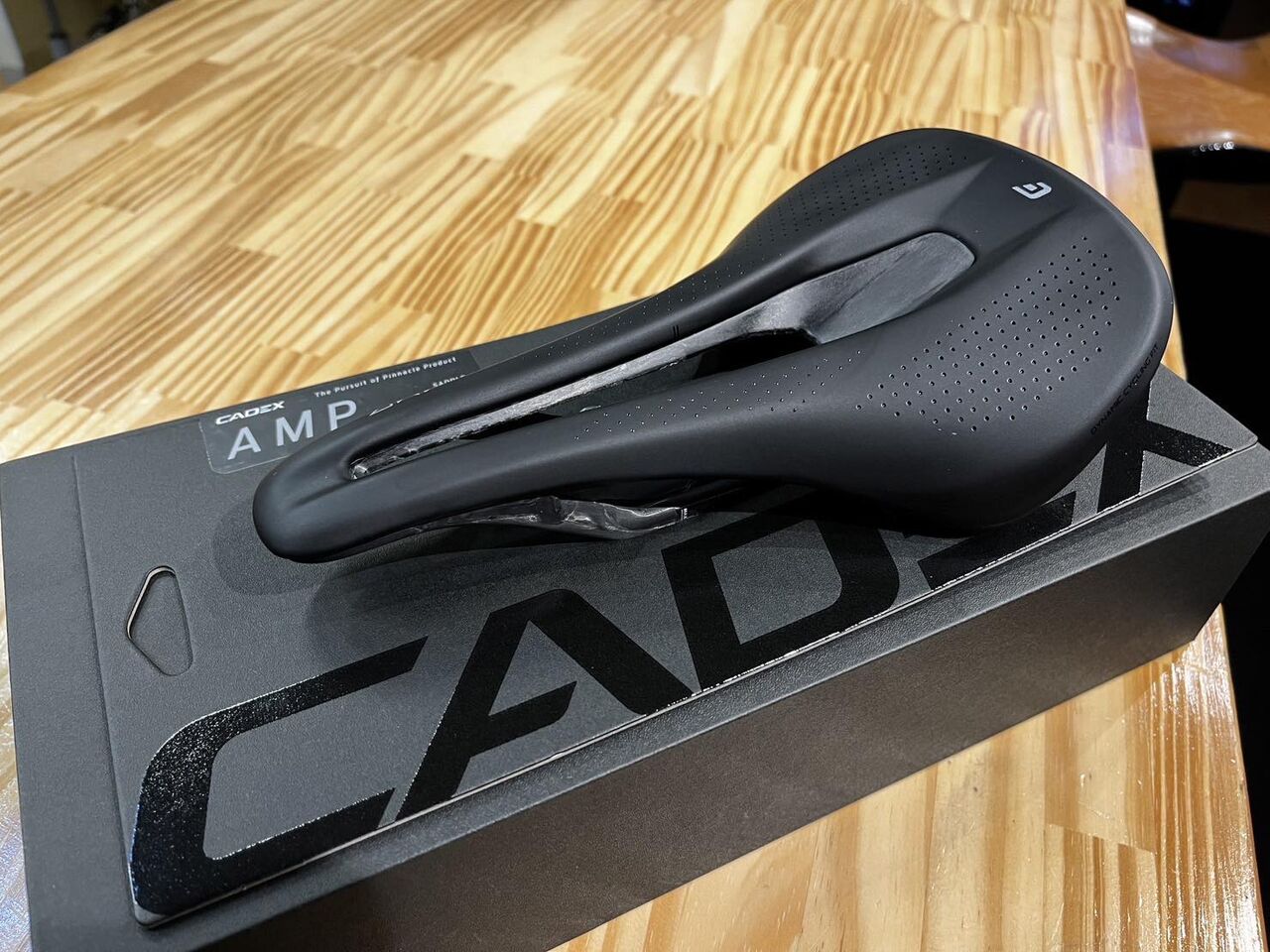 製品レビュー 】CADEX AMP サドル : SBC 新着情報 製品レビュー 】CADEX AMP サドル : SBC 新着情報