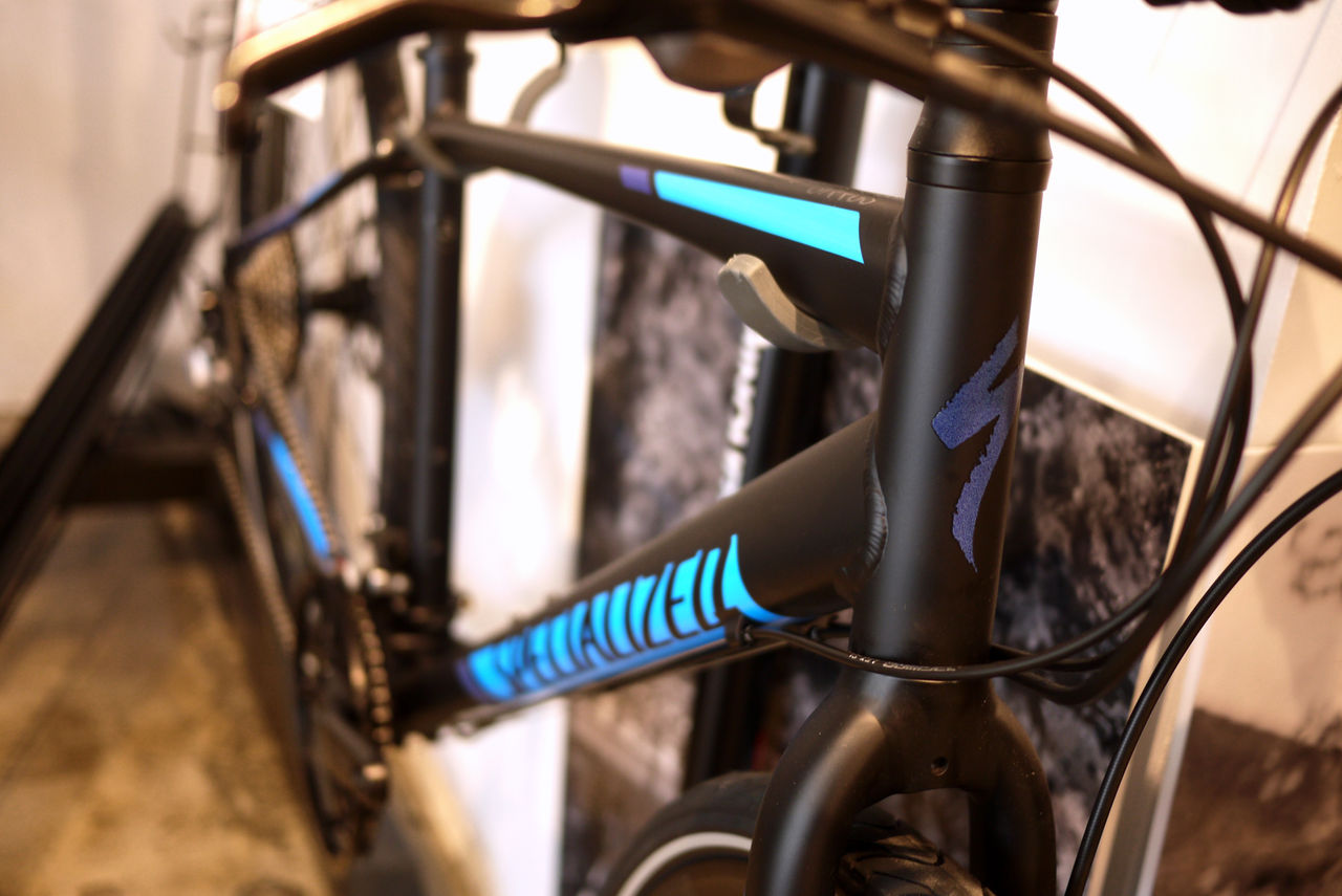 specialized sirrus sport 2016