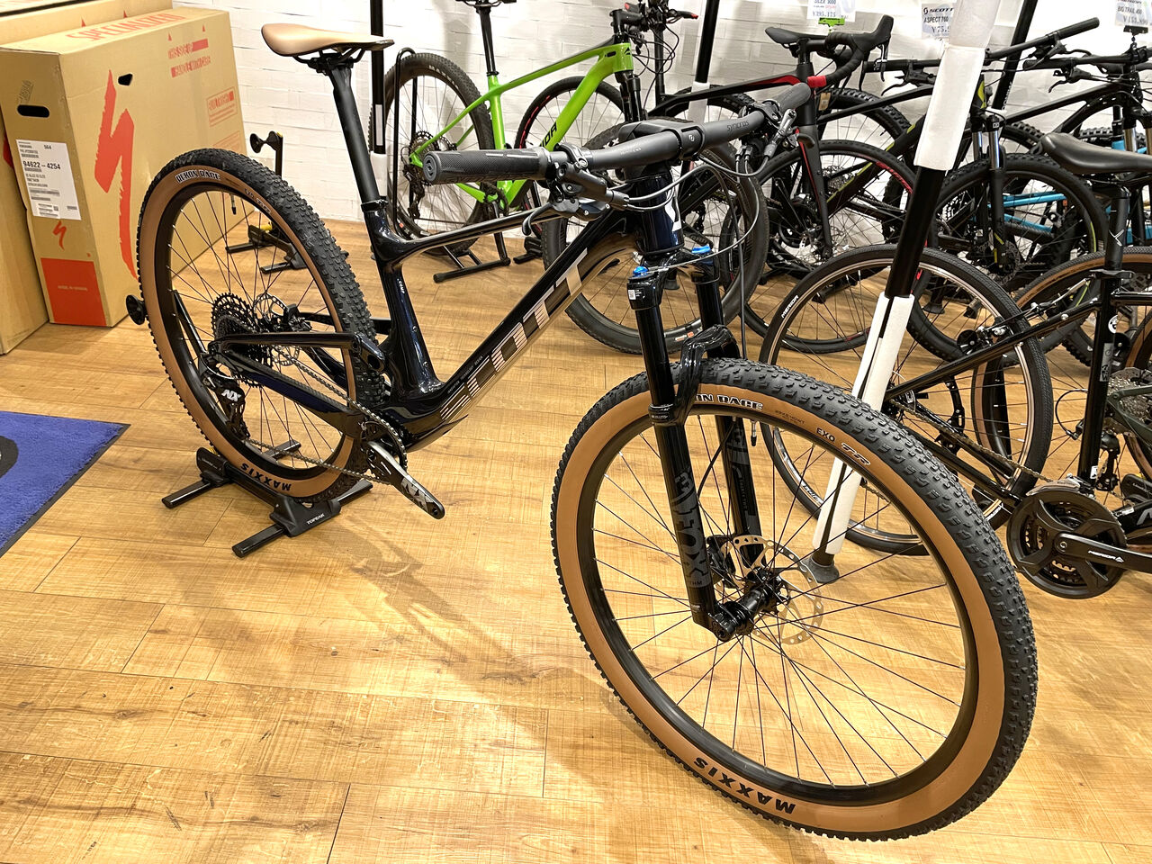 SCOTTから新型SPARK RCがあざみ野店に入荷しました！ : SBC 新着情報