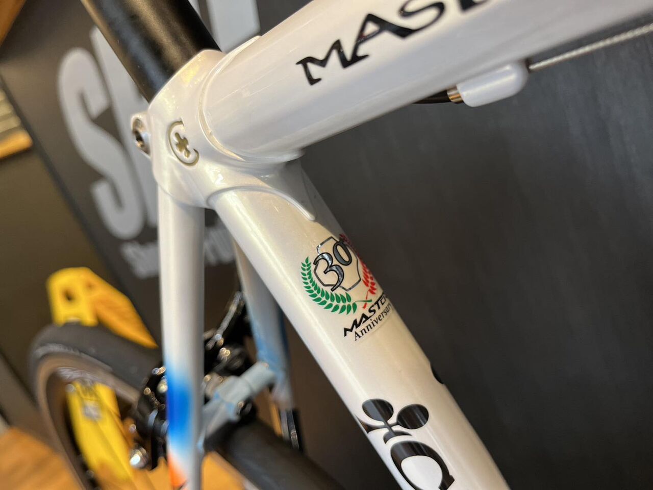 お客様の一台】COLNAGO MASTER X-Lightをご納車しました。 – SBC お客様の一台】COLNAGO MASTER X-Lightをご納車しました。 – SBC