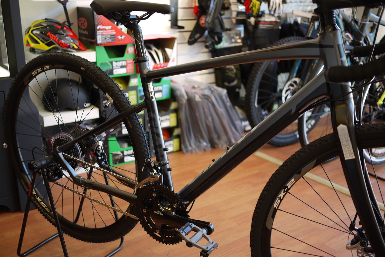 受取決まりました】GIANT REVOLT シクロクロス 諸々セット