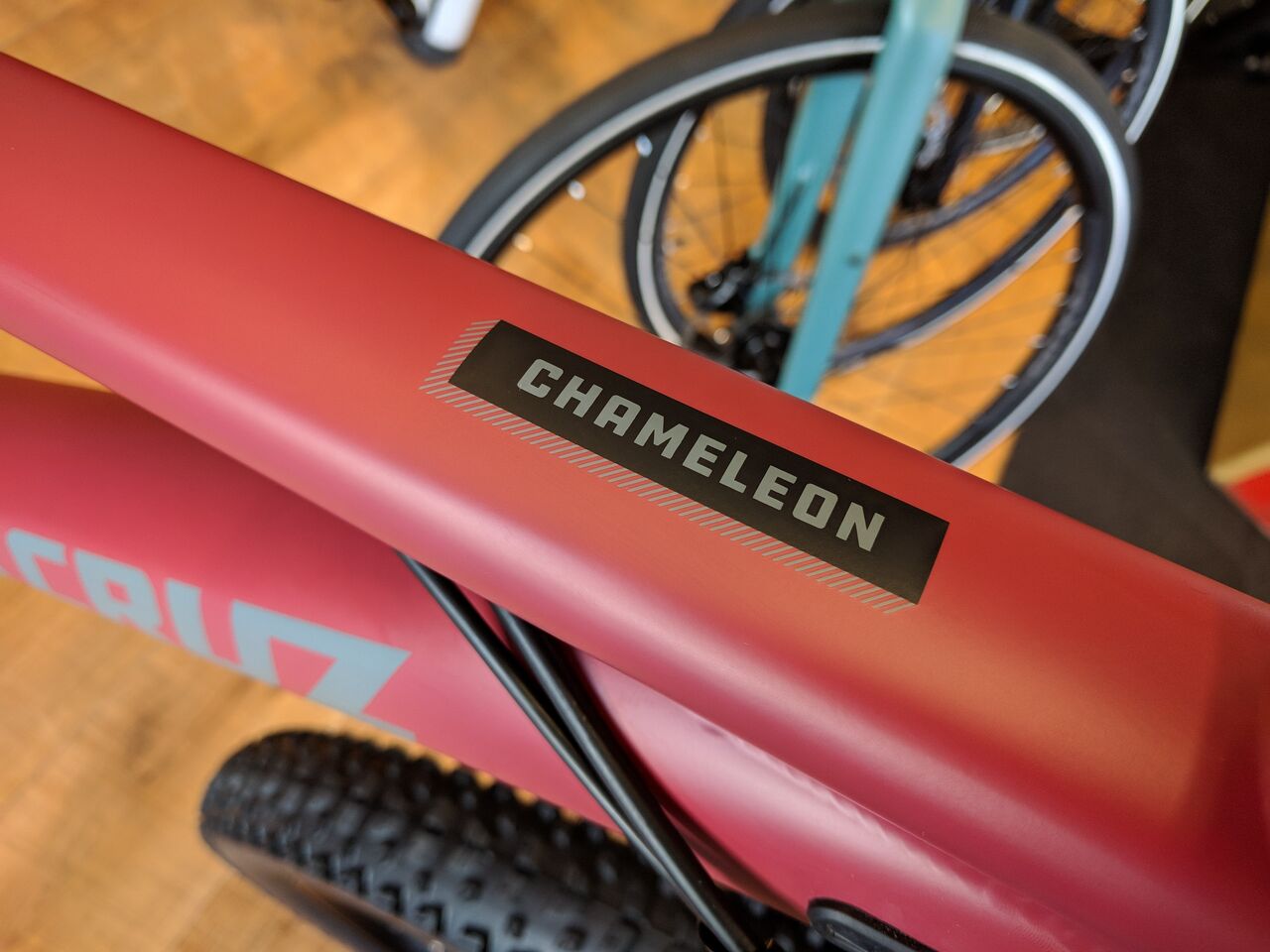 SANTA CRUZの大人気MTB「Chameleon」をご紹介 : SBC 新着情報 SANTA CRUZの大人気MTB「Chameleon」をご紹介 : SBC 新着情報