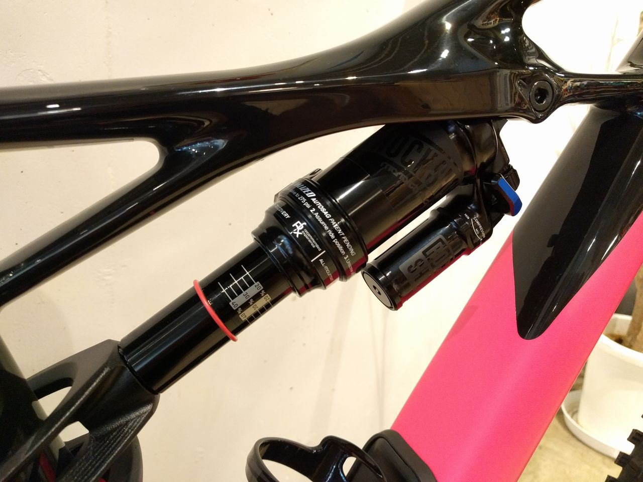 スペシャルなMTBで遊びに行きましょう!「ENDURO FSR ELITE スペシャルなMTBで遊びに行きましょう!「ENDURO FSR ELITE
