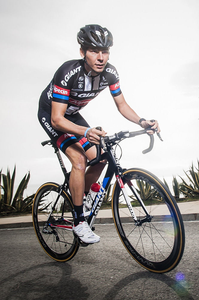 50台限定”GIANT TCR ADVANCED SL TEAM 買い卸値 TCR 「取りに来られる方限定」GIANT 自転車本体