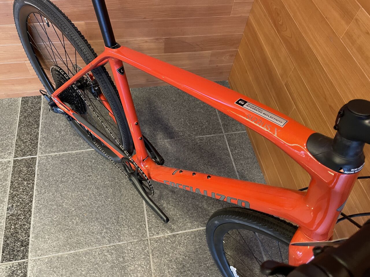 人気のクロスバイクのトップモデルがあります！！ : SBC 新着情報