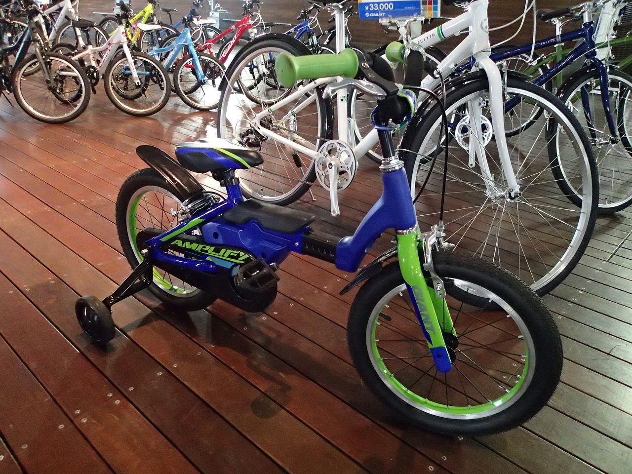 GIANT2015年モデル発表！SUITTO・SNAP・ANPLIFYシリーズ : SBC