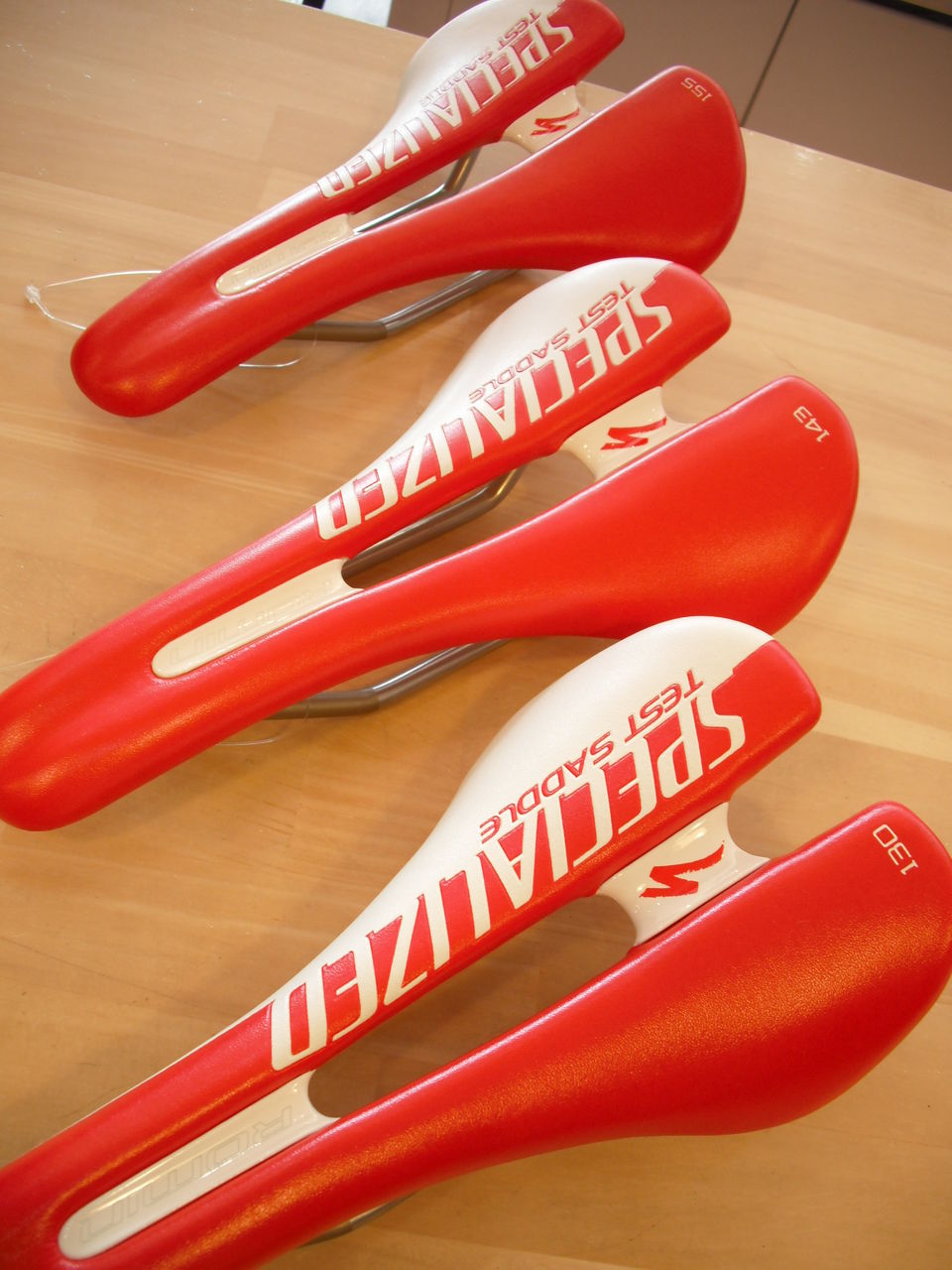 SPECIALIZED TEST SADDLE 入荷。 サドルでお悩みの方、必見 SPECIALIZED TEST SADDLE 入荷。 サドルでお悩みの方、必見