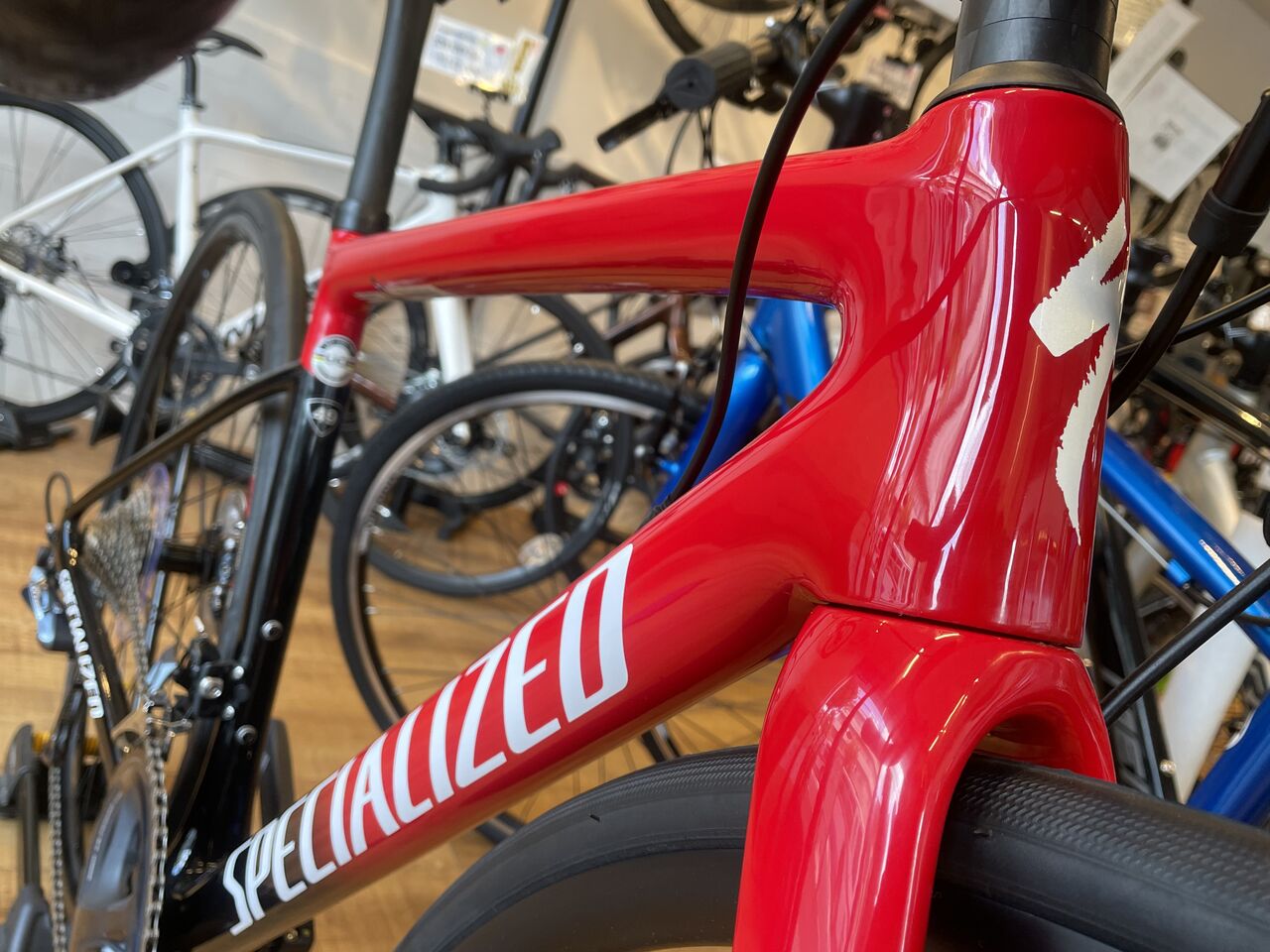 SPECIALIZED】1台で長く楽しめるカーボンロードTARMAC SL6 COMP SPECIALIZED】1台で長く楽しめるカーボンロードTARMAC SL6 COMP