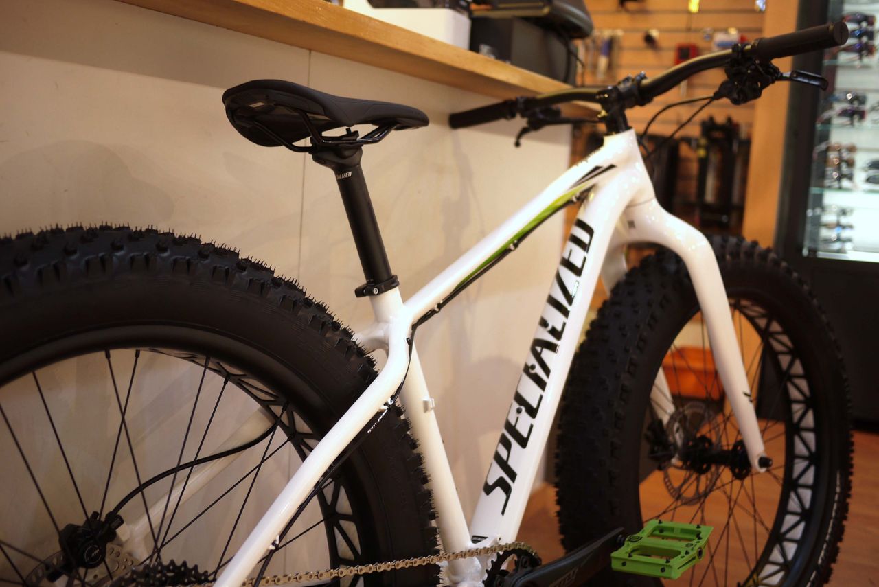 白いファットが入荷!そして完成! SPECIALIZED FATBOY 2016年 白いファットが入荷!そして完成! SPECIALIZED FATBOY 2016年