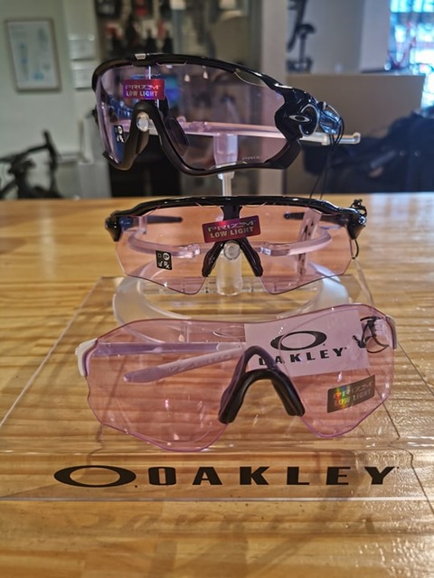 OAKLEY PRIZEM 球面レンズ オークリーのPRIZM(プリズム)レンズのバリエーションと、見た目