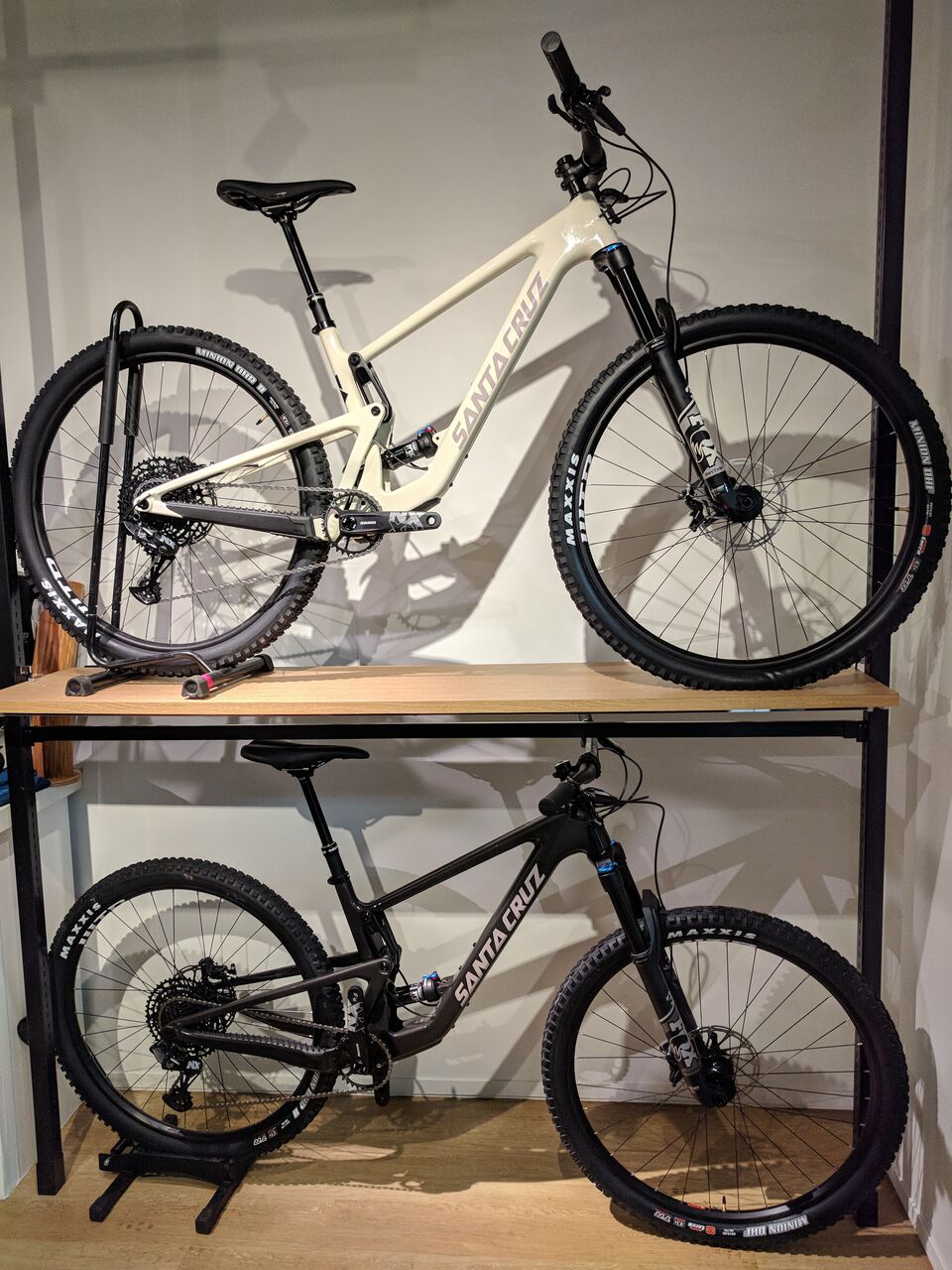 2021年SANTA CRUZ展示会に行ってきました。モデルチェンジした「5010