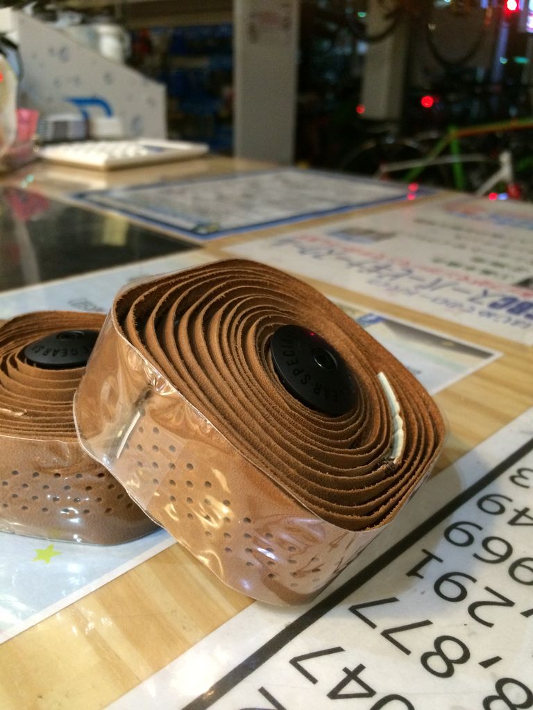 スペシャライズド 革サドル Phenom Anza レザー ブラウン 143 Phenom