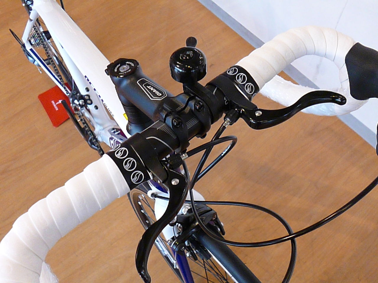 入荷情報:2016 GIANT DEFY4 : SBC 新着情報 入荷情報:2016 GIANT DEFY4 : SBC 新着情報