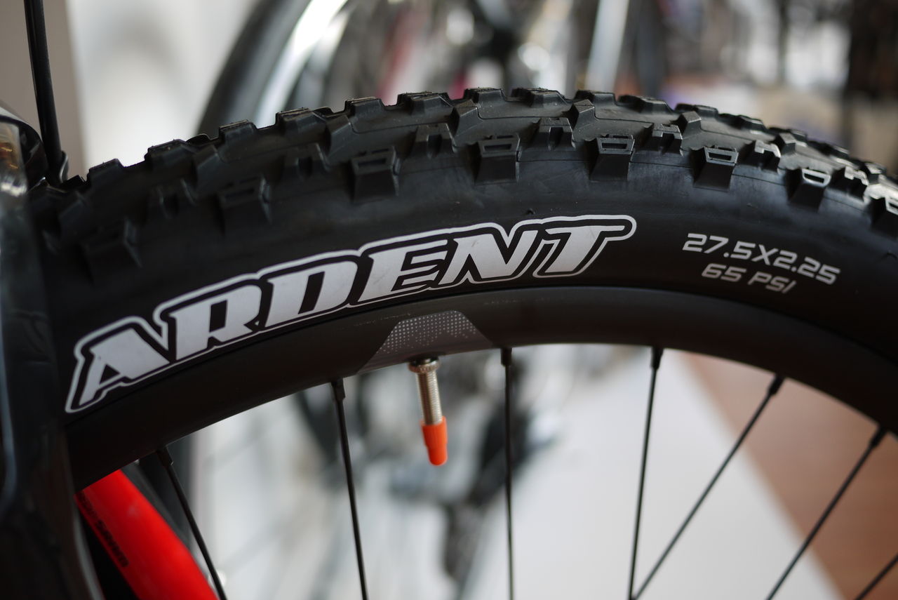 お客様の自転車をご紹介 GIANT TRANCE 27.5 3 : SBC 新着情報