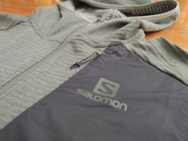 レビュー】SALOMON ESSENTIAL LIGHTWARM HOODED : u n l i m i t e d