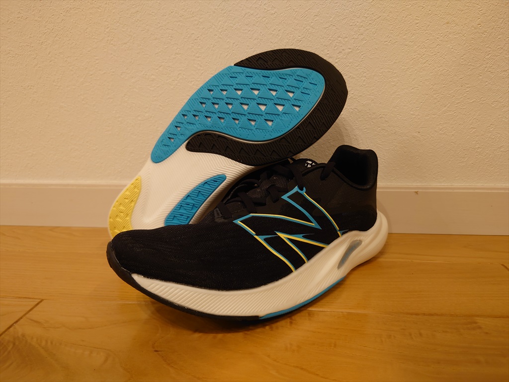 レビュー】newbalance FuelCell REBEL v2が楽しすぎる : u n l i m i t e d