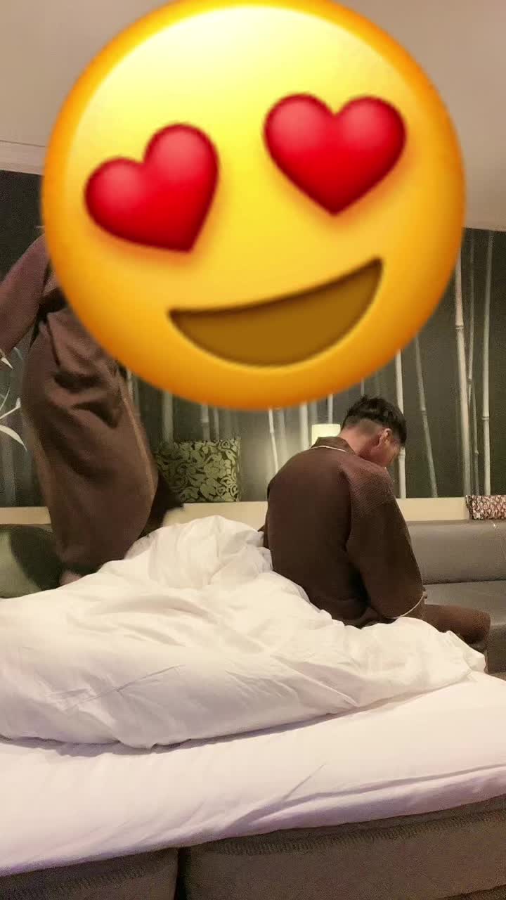 寝起きトックwww毎回寝起き悪くて起こされへんくなって寝坊してみんなに準備急かされる😂😂#おすすめ #なかよぴ#撮る前に準備しろww