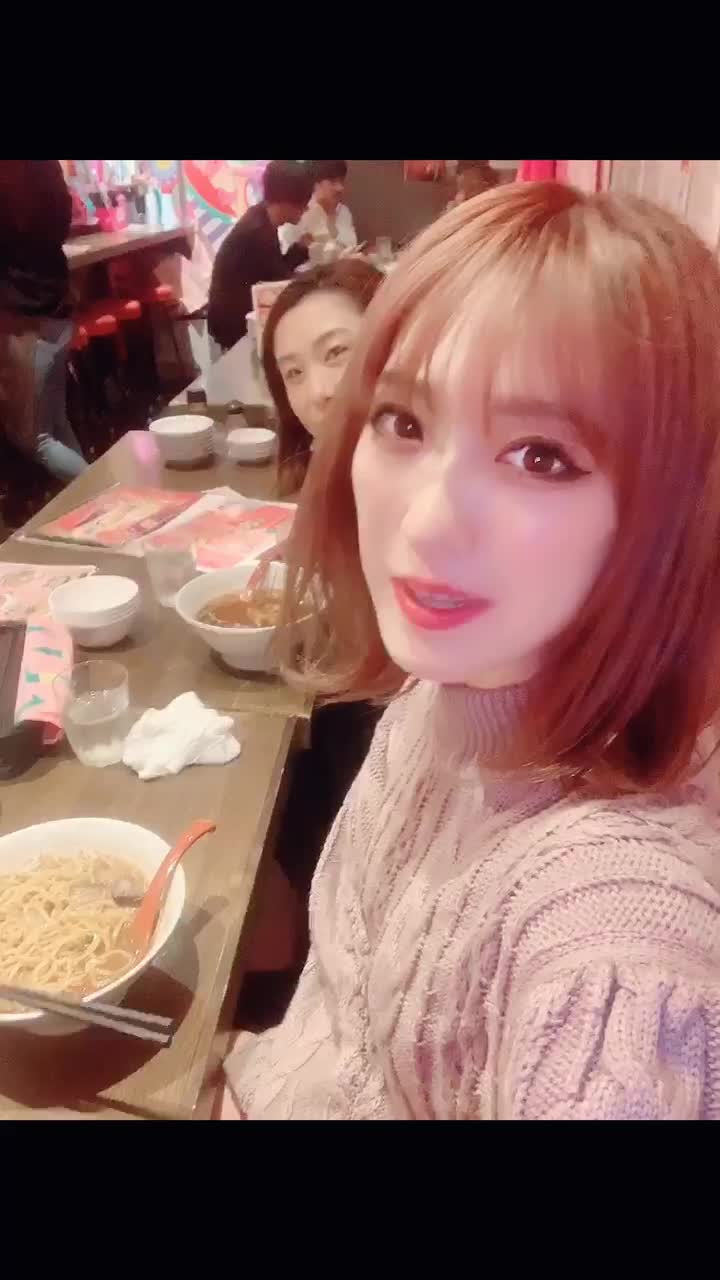渋谷のラーメン屋さん【ももまる】🍑楽しすぎるからみんなも行ってみて😂#エンターテイナー #ラーメン #渋谷#ドッキリ : TikTok乳揺れまとめ部