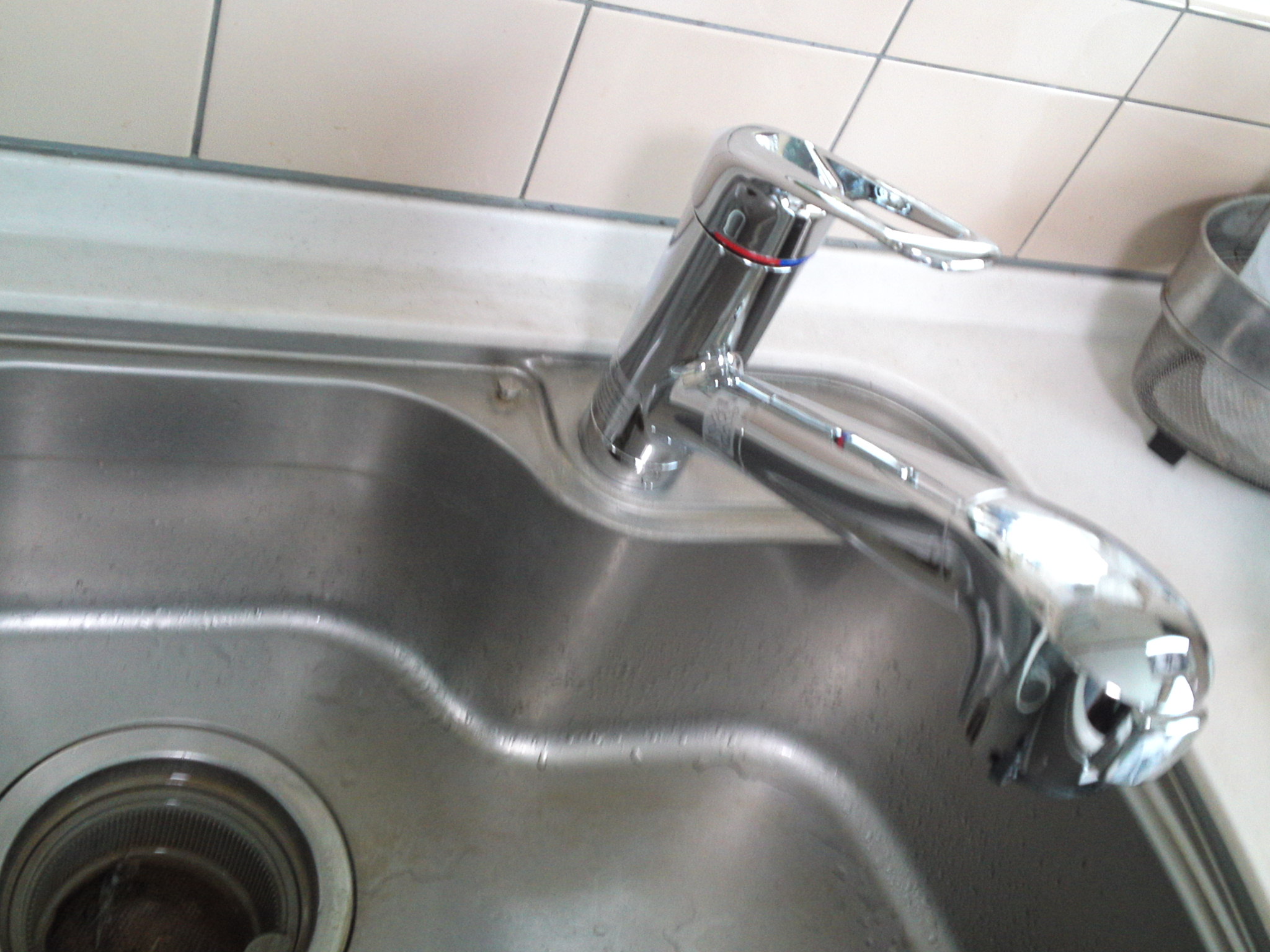 タカギの蛇口一体型浄水器『みず工房エコ』 : 『シーン・ホーム