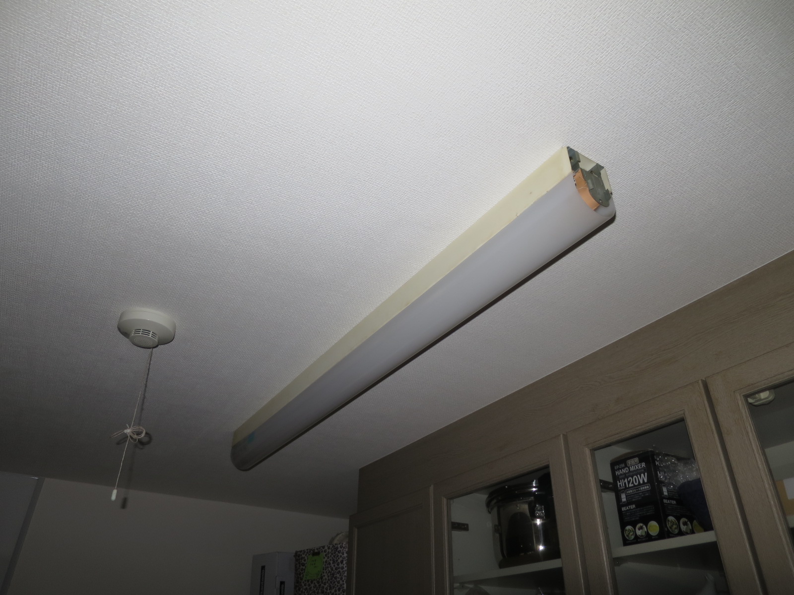 キッチン照明交換 Ledランプ交換可能タイプ シーン ホーム ファクトリー リフォーム日記 0