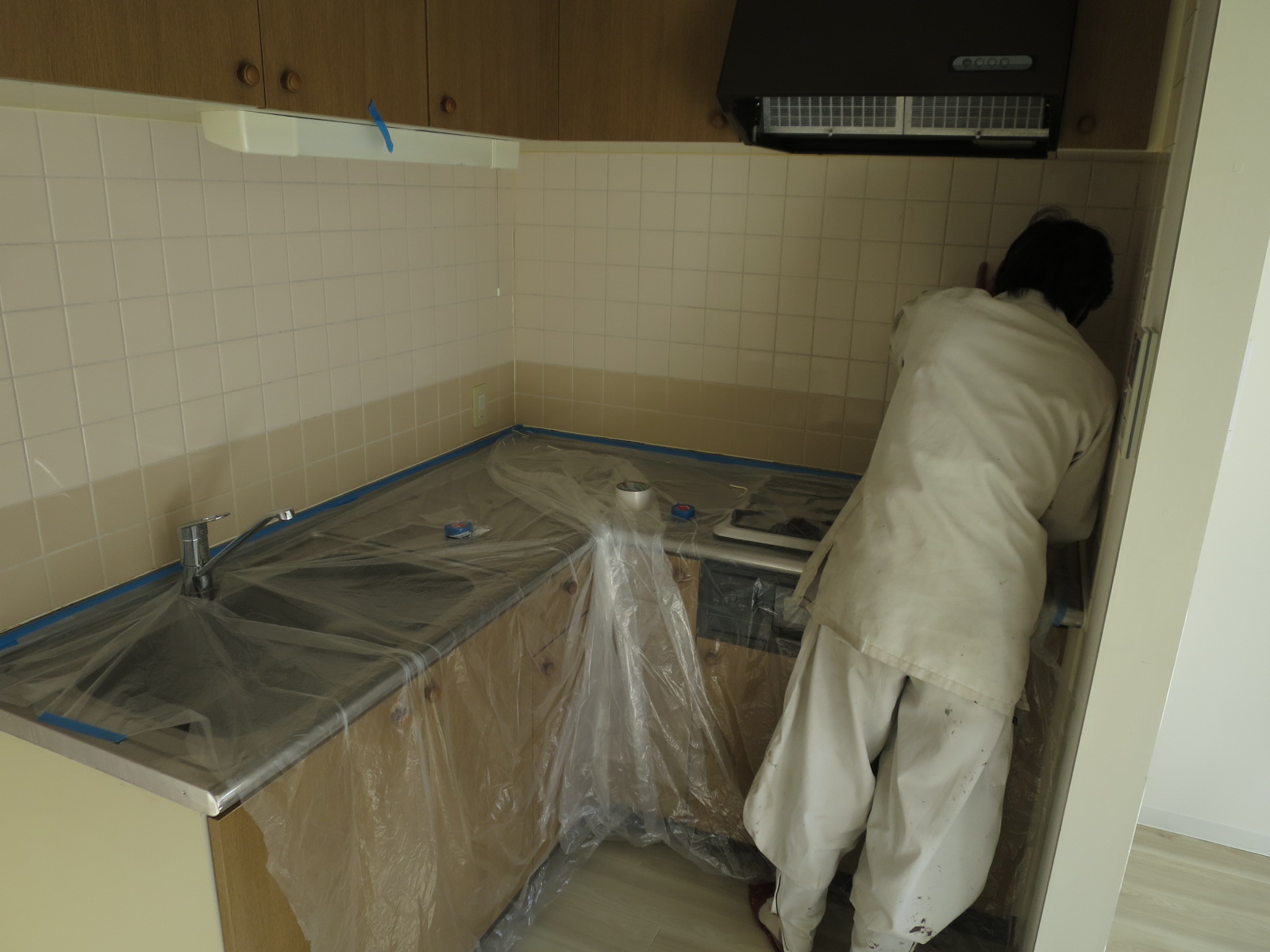 キッチンコーキング打ち替え 水栓交換 シーン ホーム ファクトリー リフォーム日記 0