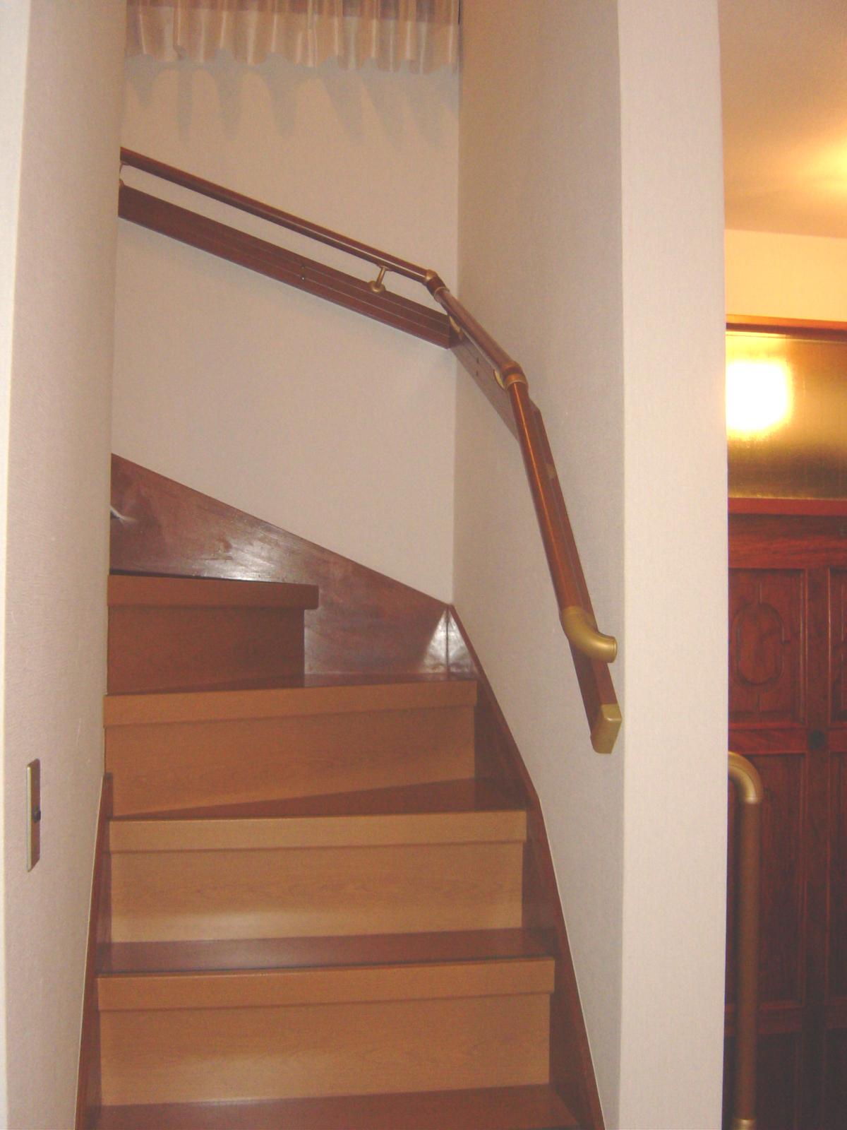 連続手すり取付 180度廻り階段編 シーン ホーム ファクトリー リフォーム日記 0