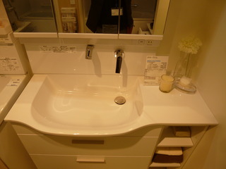 勝手にリポート Toto新商品 オクターブスリム シーン ホーム ファクトリー リフォーム日記 0