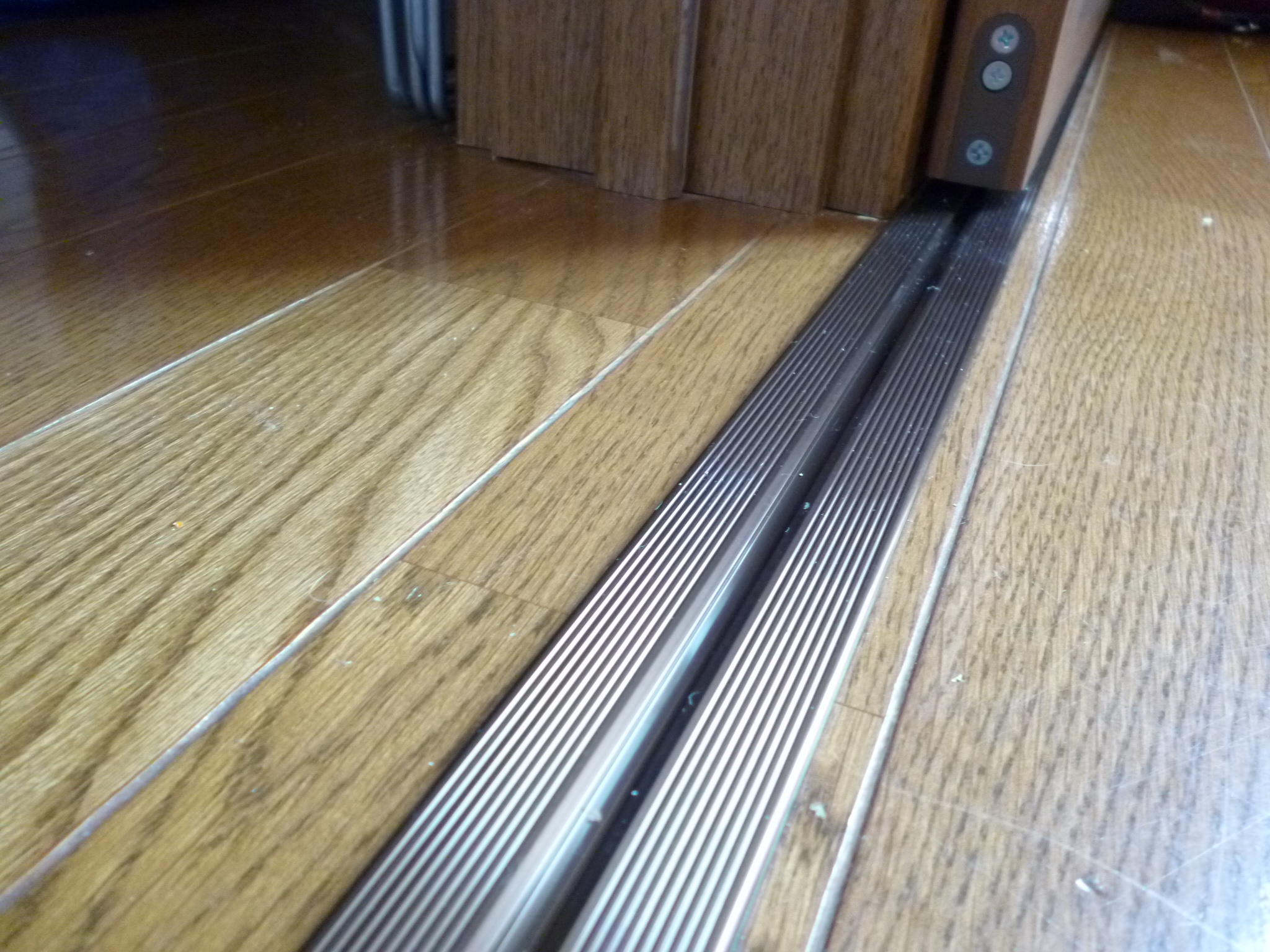 開き戸から引き戸へ手軽にチェンジ シーン ホーム ファクトリー リフォーム日記 0