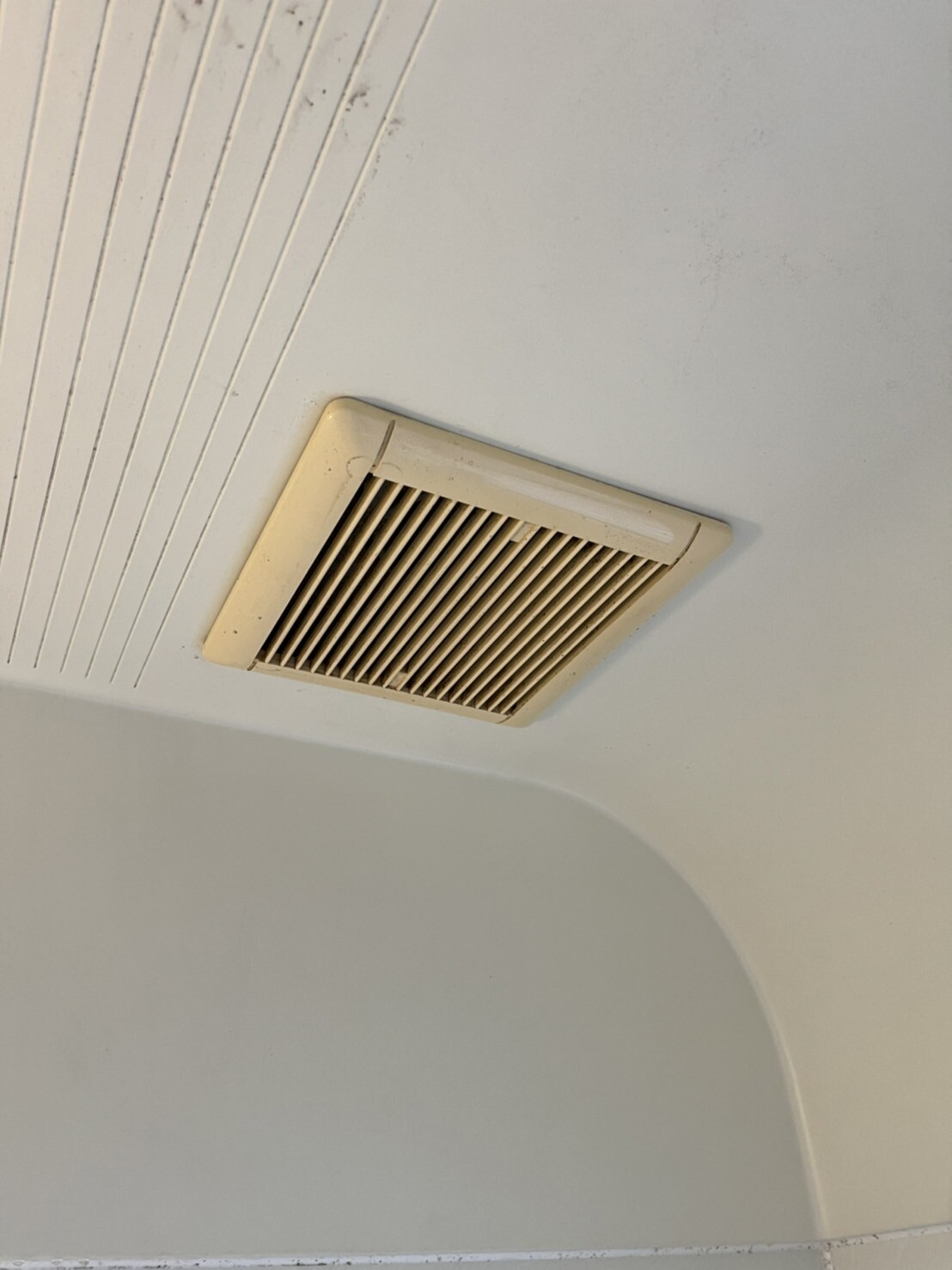 ユニットバス換気扇交換 音の違い シーン ホーム ファクトリー リフォーム日記 0