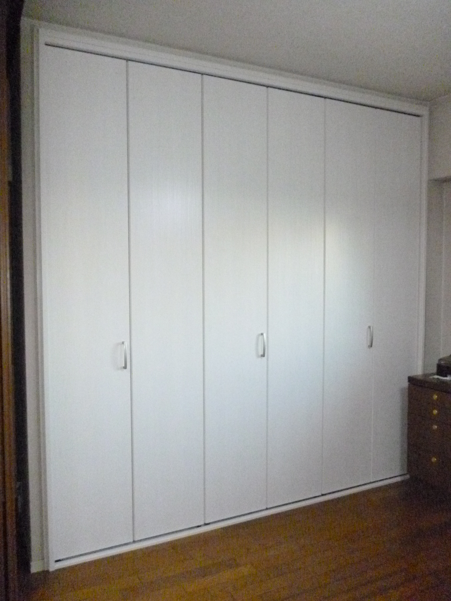 『シーン・ホーム・ファクトリー』リフォーム日記^0^クローゼット扉工事（折れ戸） livedoor Blog（ブログ）