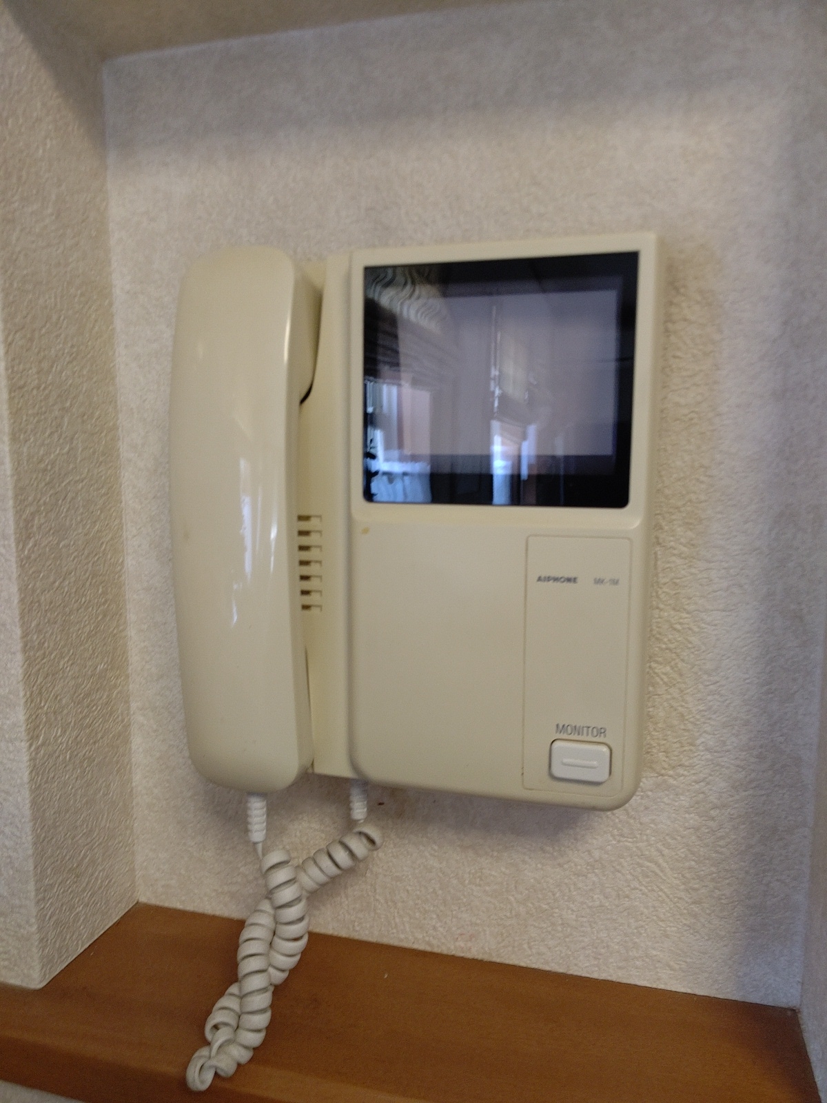 アイホンモニター付インターホン増設ワイヤレス子機付　ＷＭ－１４Ａ　新品未使用品A 特長 | WS-14A | インターホン・テレビドアホン | アイホン株式会社