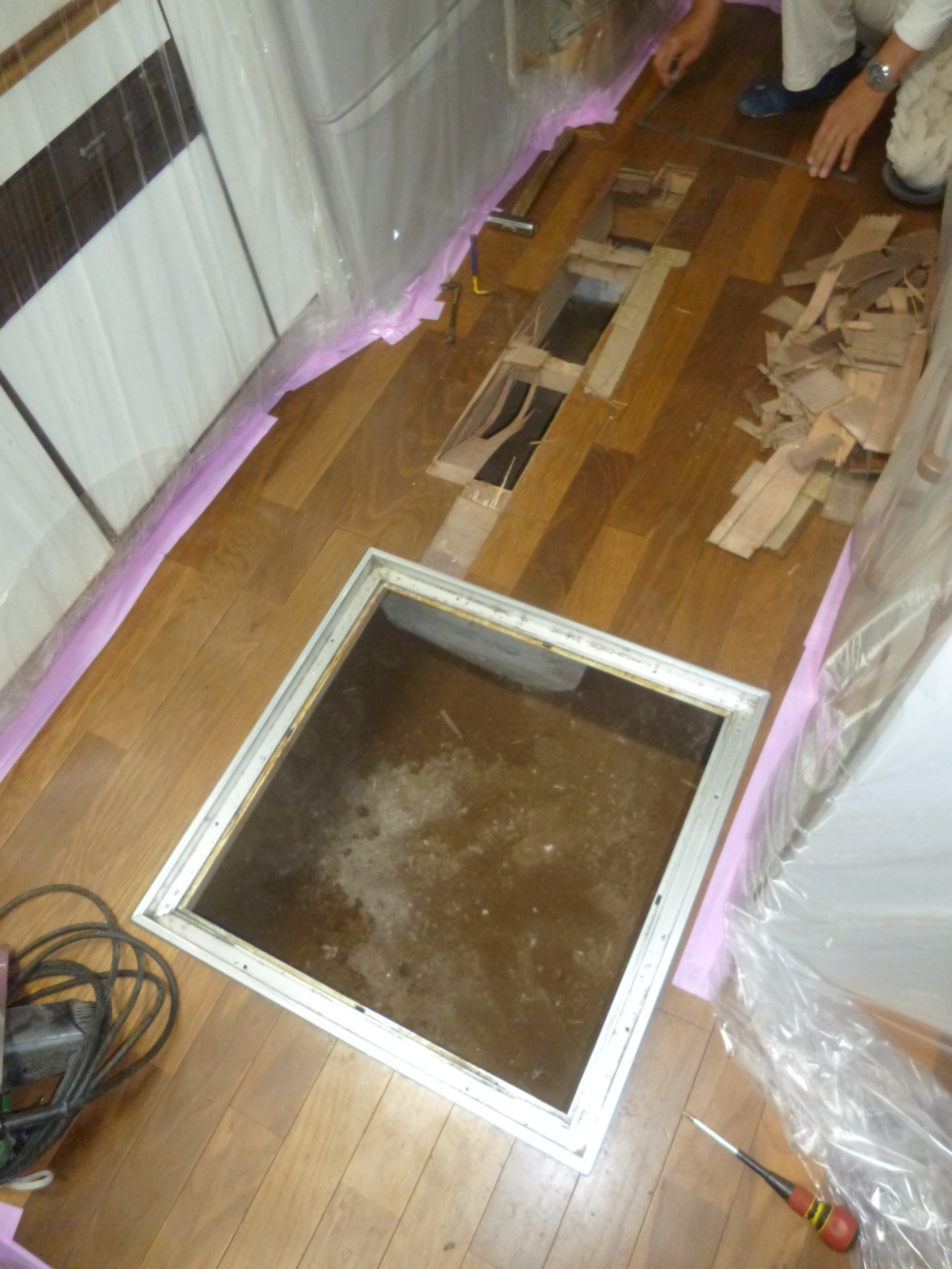 キッチン床直し シーン ホーム ファクトリー リフォーム日記 0