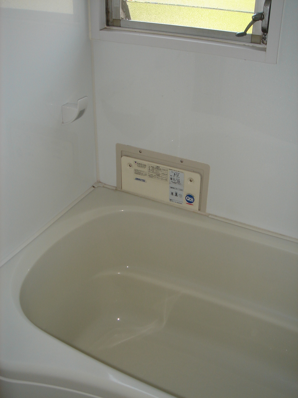 壁貫通設置型給湯器 シーン ホーム ファクトリー リフォーム日記 0