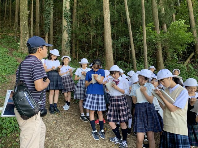 CEFC4112-1DC5-4864-B29A-5D9510188148