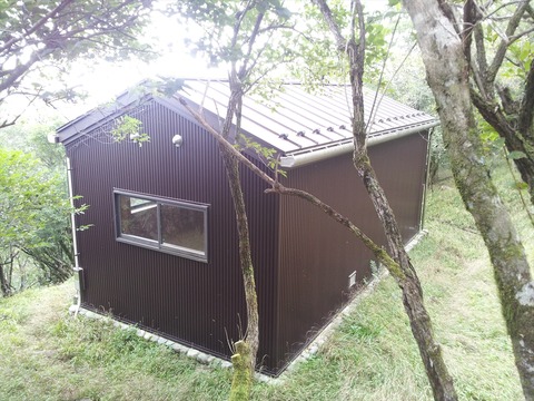加入道避難小屋