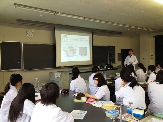 同志社女子高校で実験教室 京都 リバネス関西 Ijichi サイエンスで笑顔をつくる