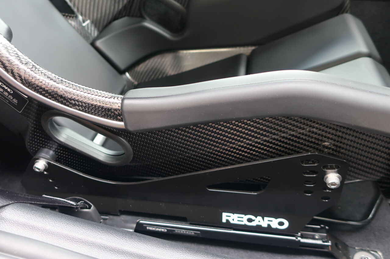 RECARO RMS 2600A カーボンシェル GRスープラ : pro shop SCREEN Work Diary
