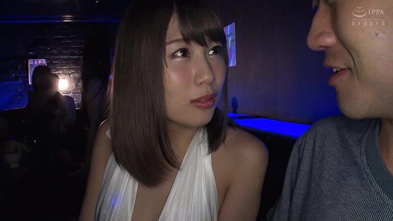 六本木のおっぱぶ姫 霧島さくら裏オプで本番し放題