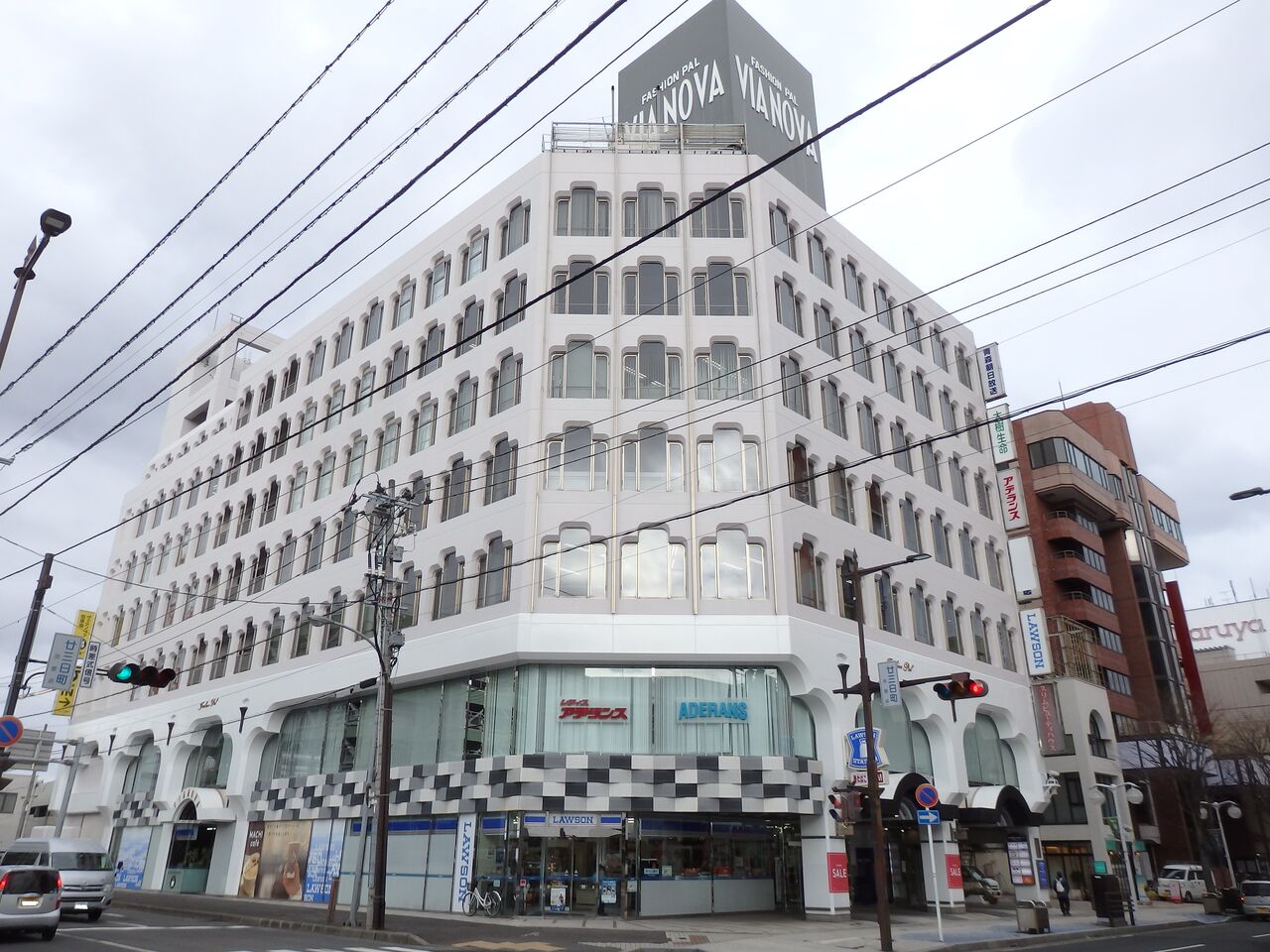 ファッションパル ヴィアノヴァ 歴史を求めて街歩き ファッションパル ヴィアノヴァ 歴史を求めて街歩き